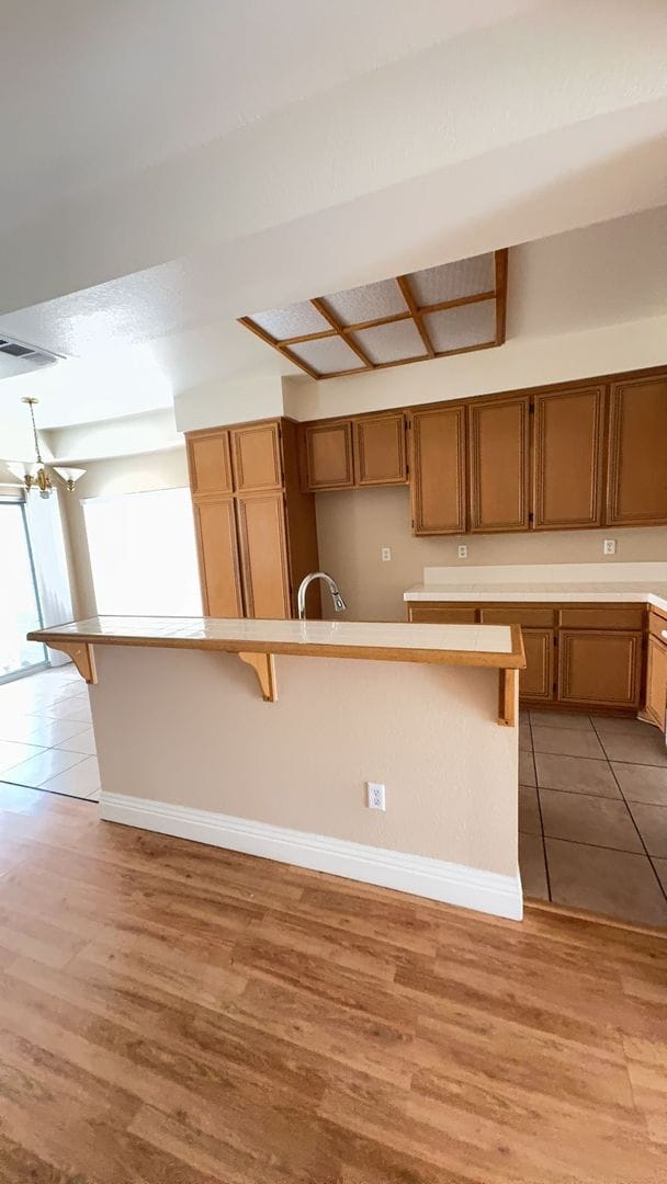 Building Photo - LARGE HOME WITH POOL! LOCATED CLOSE TO HWY...