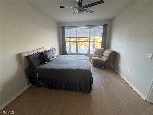 Building Photo - 10339 Whispering Palms Dr