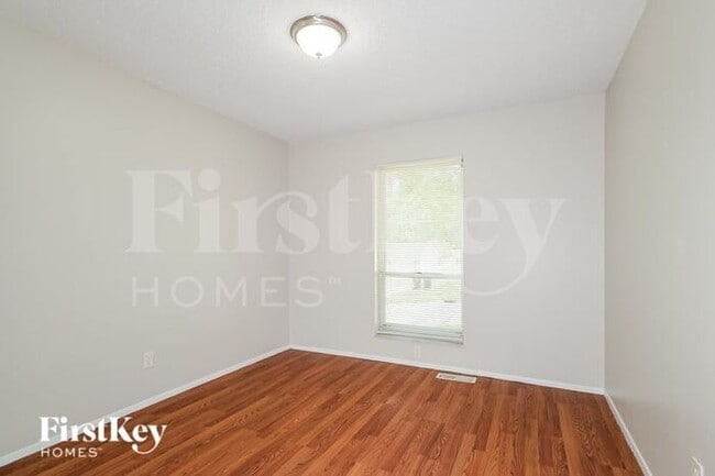 Building Photo - 6863 Foxbend Ct