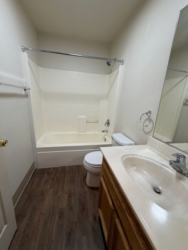 Building Photo - 9839 Tarzo Way