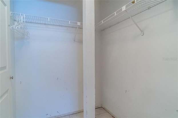 Building Photo - 5010 Larch Ln