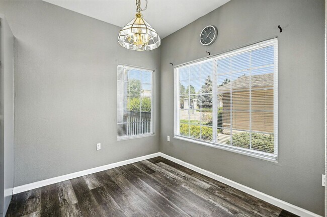 Building Photo - Immaculate Updated 2-Bedroom, 2-Bath Ground-Level Condo in Broomfield  - Miramonte Ranch