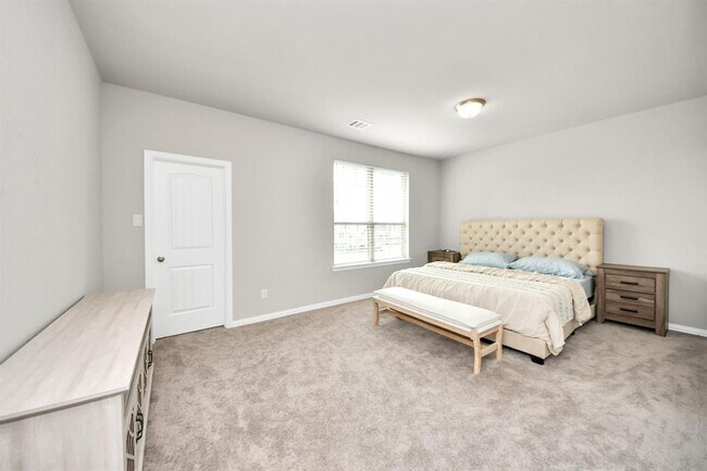 Building Photo - 6331 Cambrai Wood Ln
