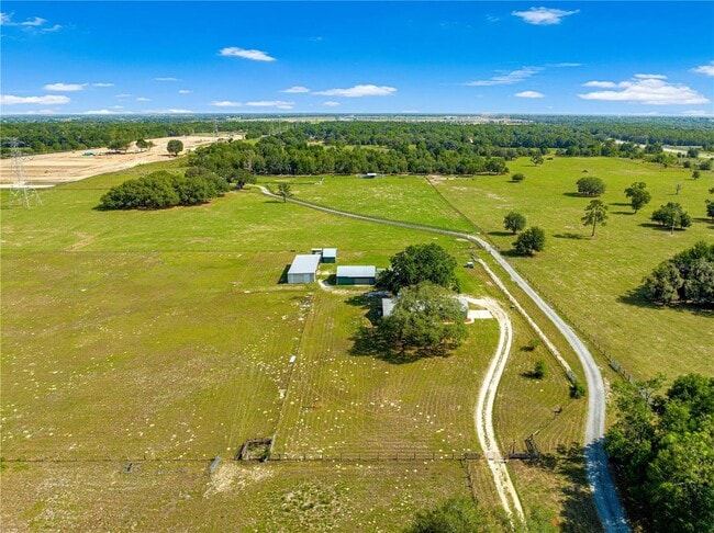 Building Photo - 3/2 Farm Home on 18.25 acres