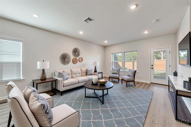 Building Photo - 4200 Carnation Dr