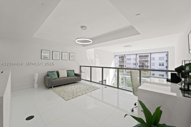 Building Photo - 6000 Collins Ave