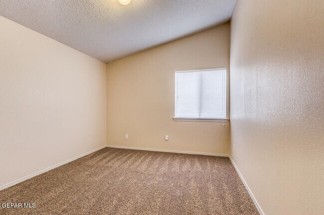 Building Photo - 11933 Mesquite Bush Dr