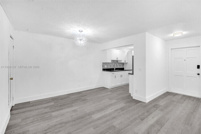 Building Photo - 7344 SW 8th Ct