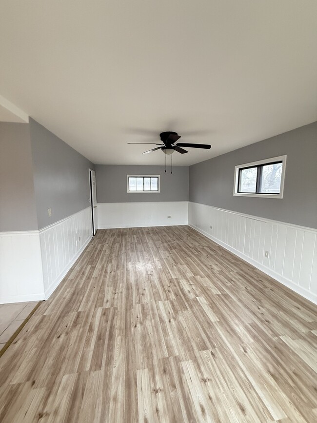 Building Photo - 408 Amarillo Ct