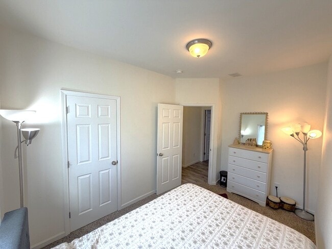 Building Photo - 50 Indian Paintbrush Ln