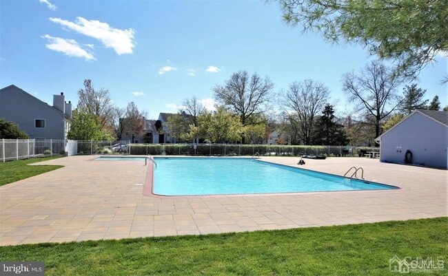 Building Photo - 1018 Aspen Dr