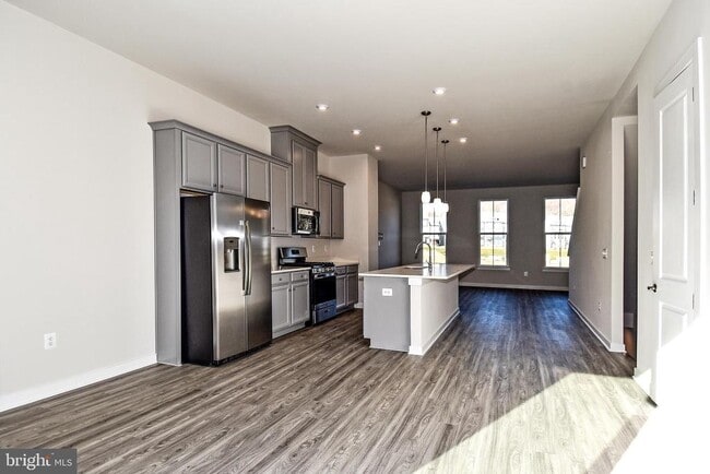 Building Photo - 1767 Hickory Wds Rd