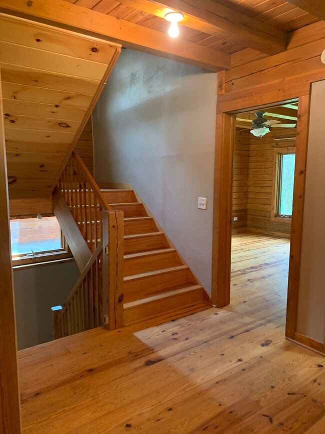 Building Photo - 504 Stuart Williams Rd