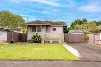 Building Photo - North Shore Boho Aloha Cottage | 2 Bed, 1 Bath | Available August 1, 2026