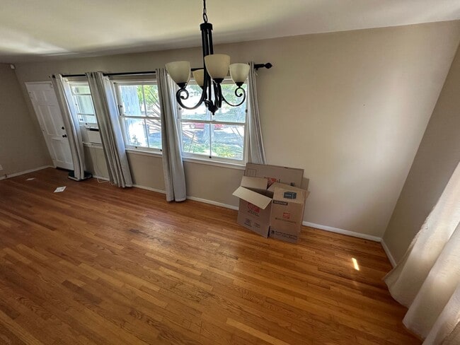 Building Photo - Home in North Kentwood Neighborhood of Wes...