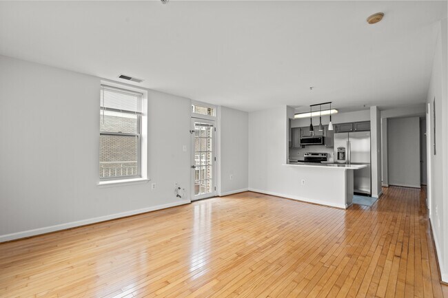 Building Photo - 1308 Clifton St NW