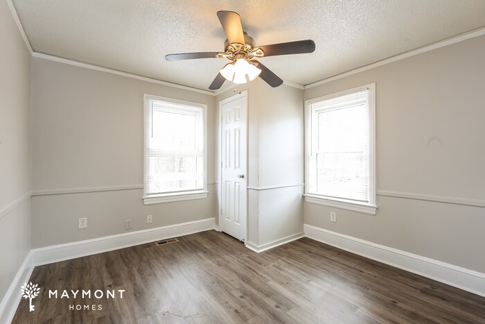 Building Photo - 111 Esther Dr