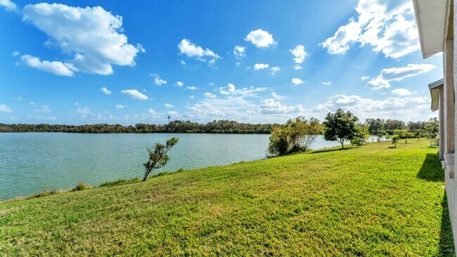 Building Photo - Waterfront home for RENT! 4 bed/2.5 bath