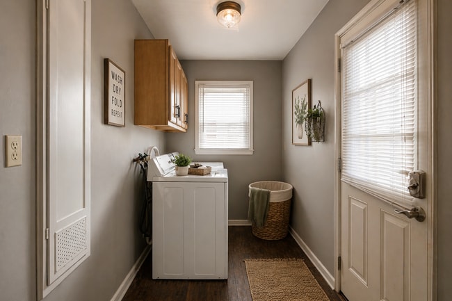 Building Photo - 109 S McKinley Ave