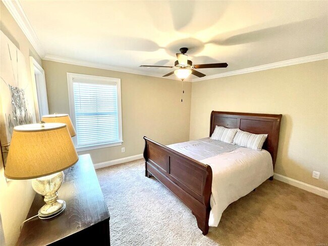 Building Photo - 941 Wheat Ridge Dr