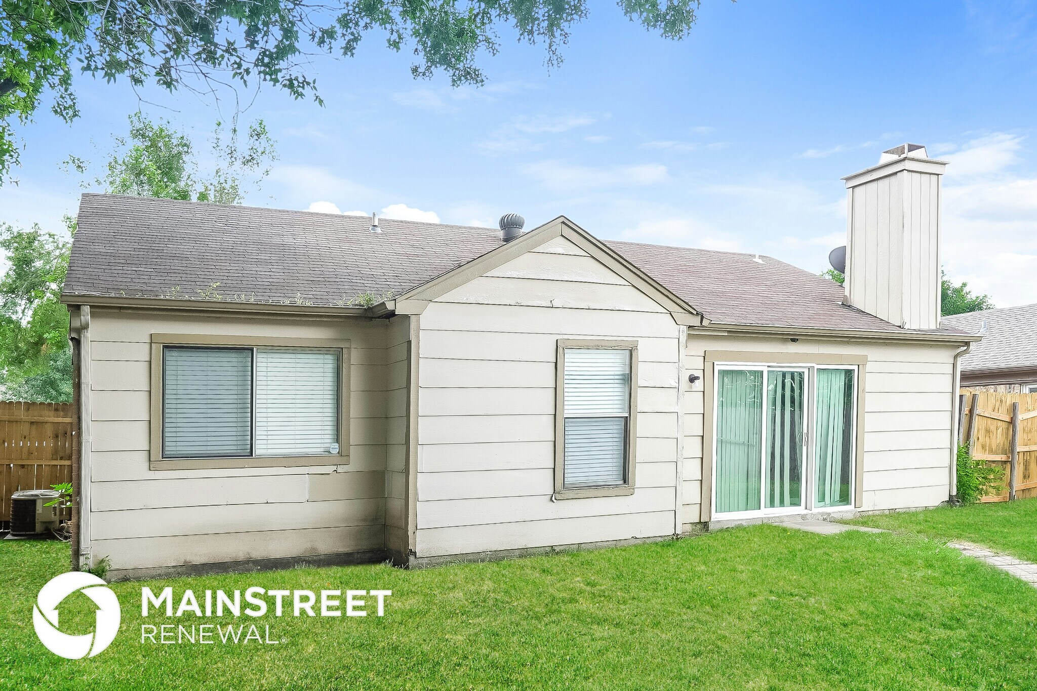 Building Photo - 7305 Shadow Bend Dr