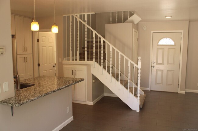 Building Photo - 2310 Sumac Dr