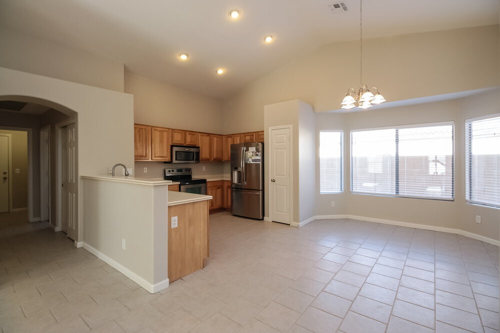 Building Photo - 3721 N 125th Dr