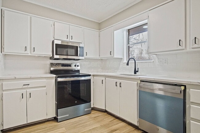 Building Photo - 1607 Denison Dr