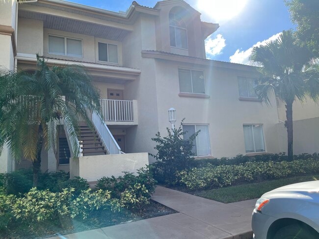 Building Photo - 18106 Glenmoor Dr