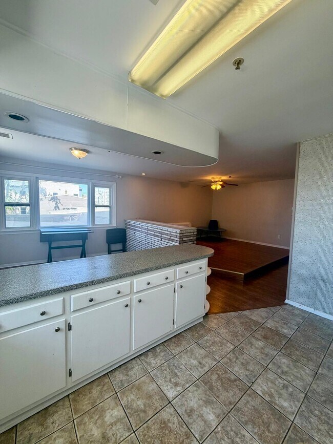 Building Photo - 73 Congress St