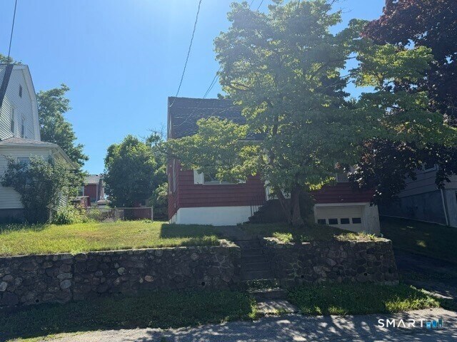 Building Photo - 64 Macauley Ave