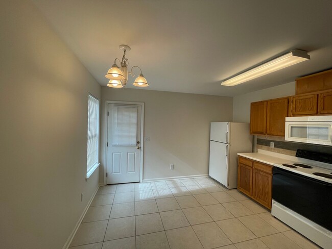 Building Photo - 4214 McClelland Dr