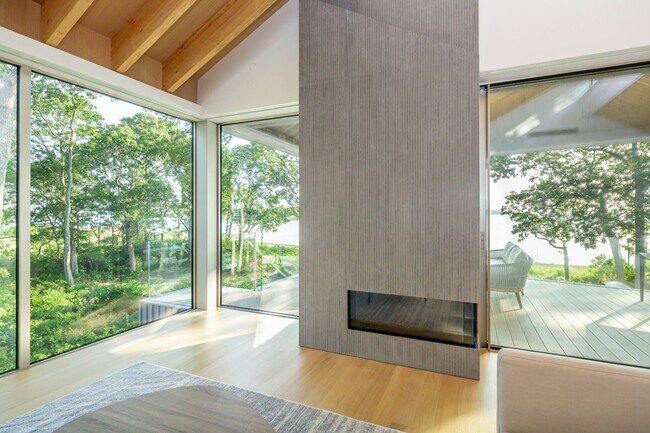 Building Photo - 47L S Ferry Rd