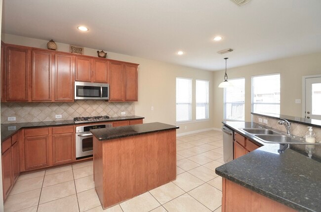 Building Photo - 5527 Baron Ridge Ln
