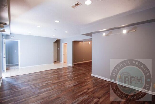 Building Photo - Beautiful and Spacious 3 Bd/3Ba with finished basement