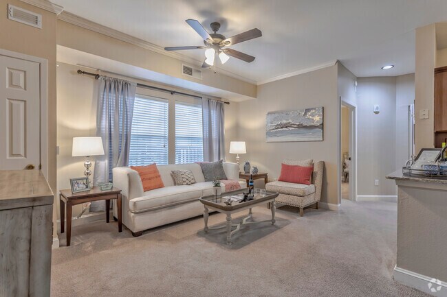 1BR, 1BA - 653 SF Manchester - Living Area - The Reserve at North Dallas