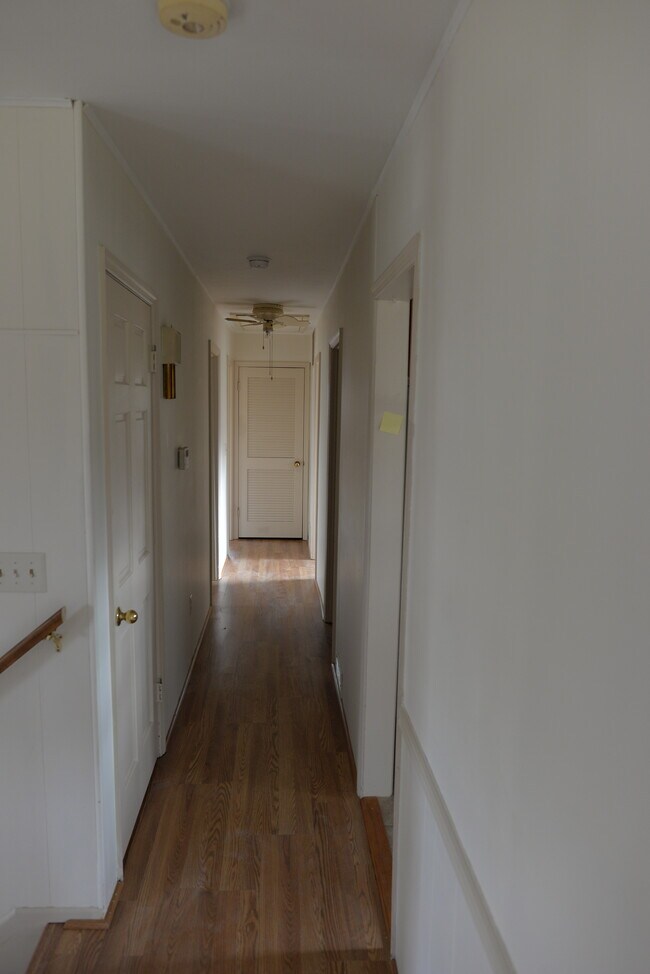 Main Floor Hall - 1047 Greenfield Circle