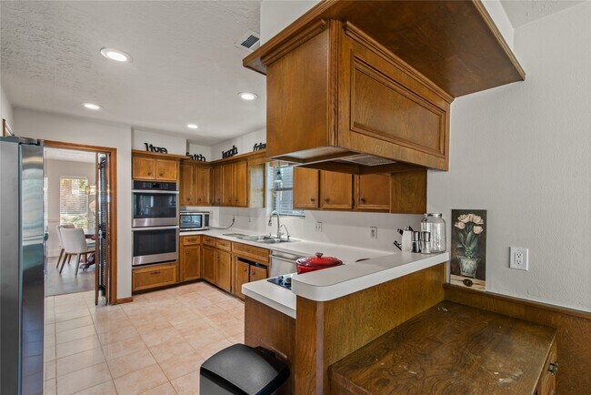 Building Photo - 11818 Laneview Dr