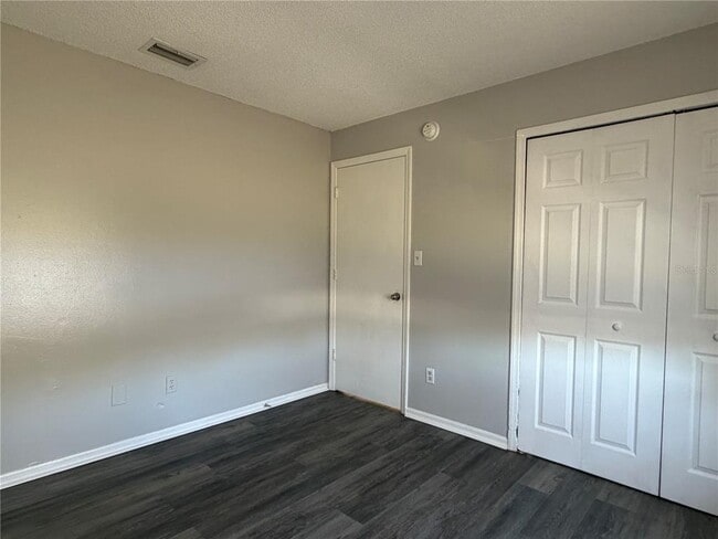 Building Photo - 1215 Ravida Cir