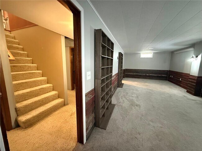 Building Photo - 225 Sunrise Blvd