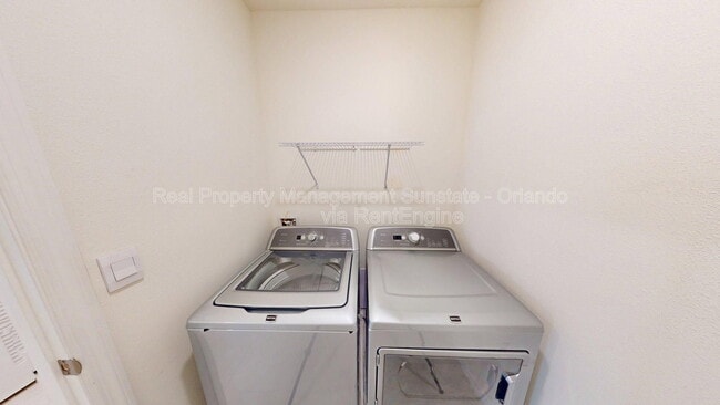 Building Photo - 2116 Silver Brk Wy