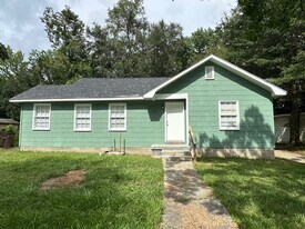 Building Photo - 163 Potter Dr