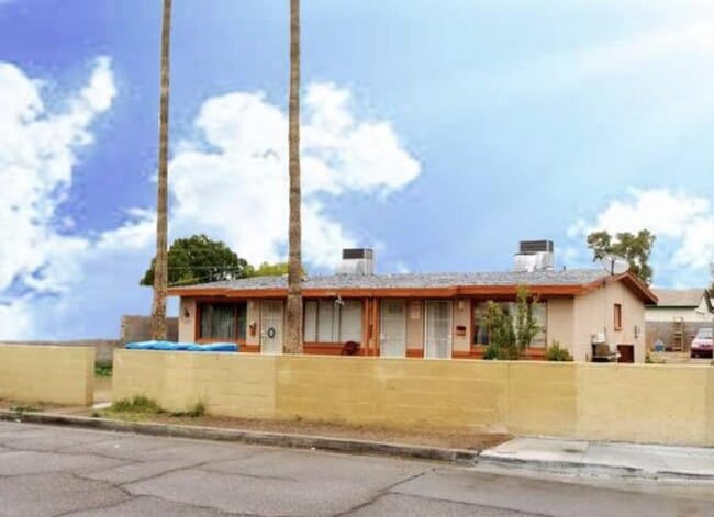 Primary Photo - 3546 E Melvin St