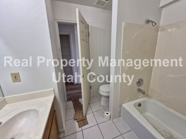 Building Photo - Orem Townhome New Flooring Finished soon