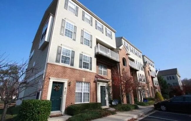 Building Photo - 6147 Stonehenge Pl