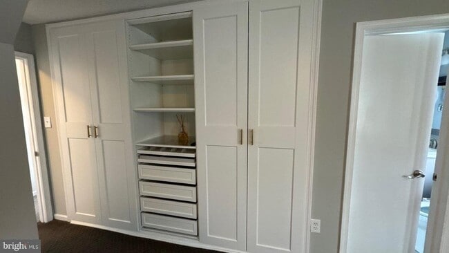 Building Photo - 7225 Steamerbell Row