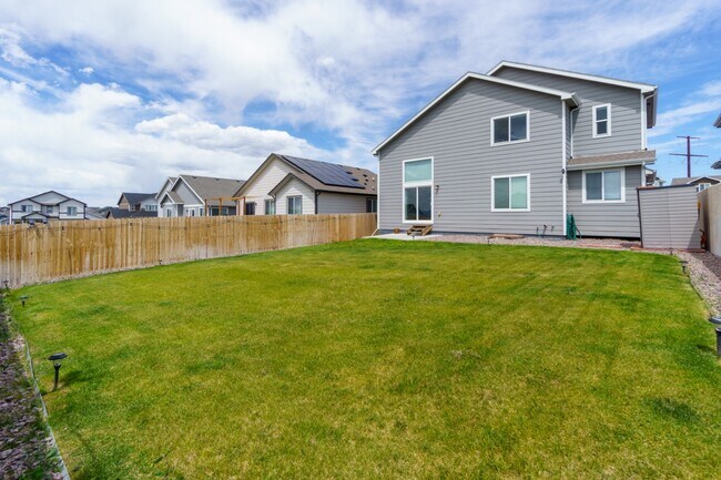 Building Photo - 6736 Skuna Dr
