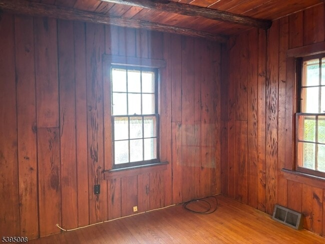 Building Photo - 251 Cupsaw Dr