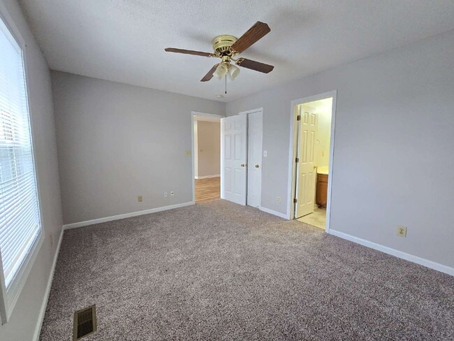 Building Photo - 308 Cunningham Ln