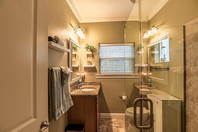 Building Photo - 12 Merri Way